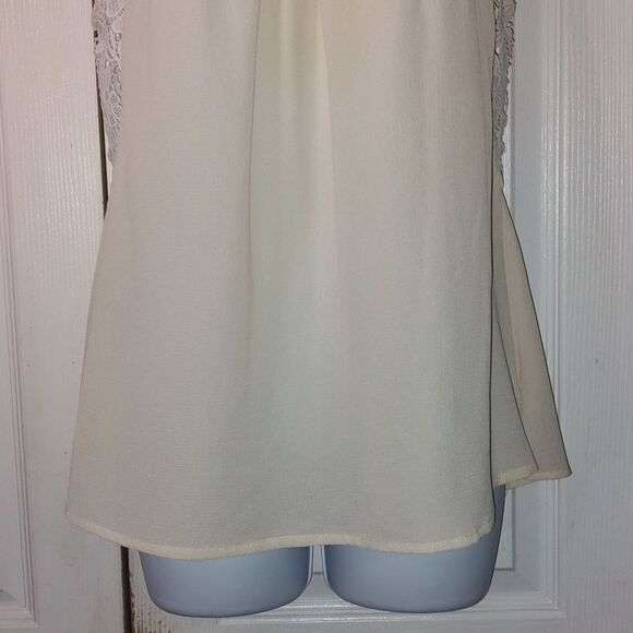 She + Sky ivory with white lace open back blouse Sz S - Picture 2 of 8